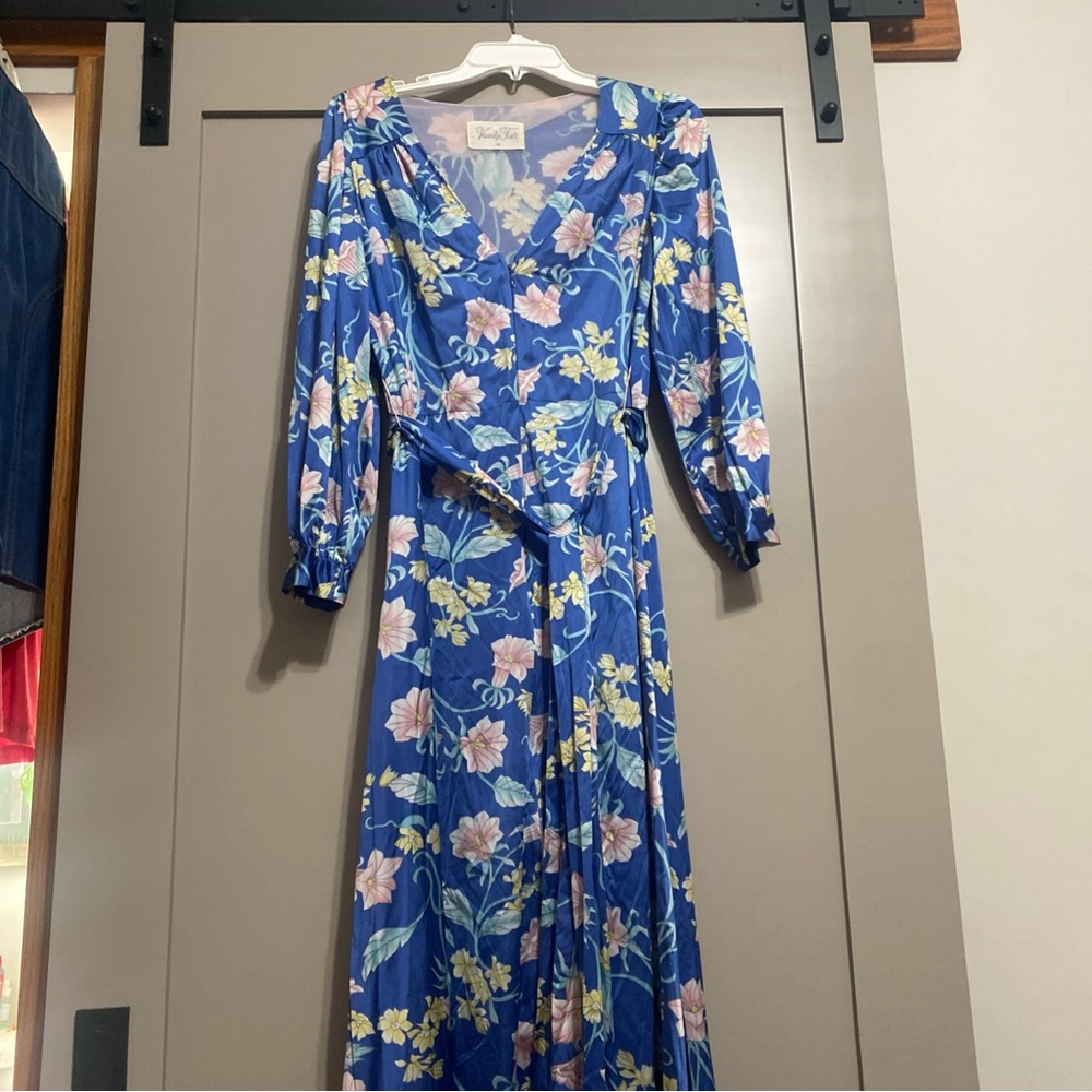 Vintage 79’s Vanity Fair Royal Blue Floral Robe with Pink & Yellow Flowers